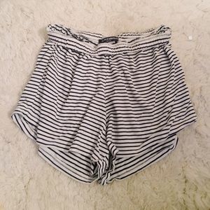 Comfy brandy Melville striped shorts.
